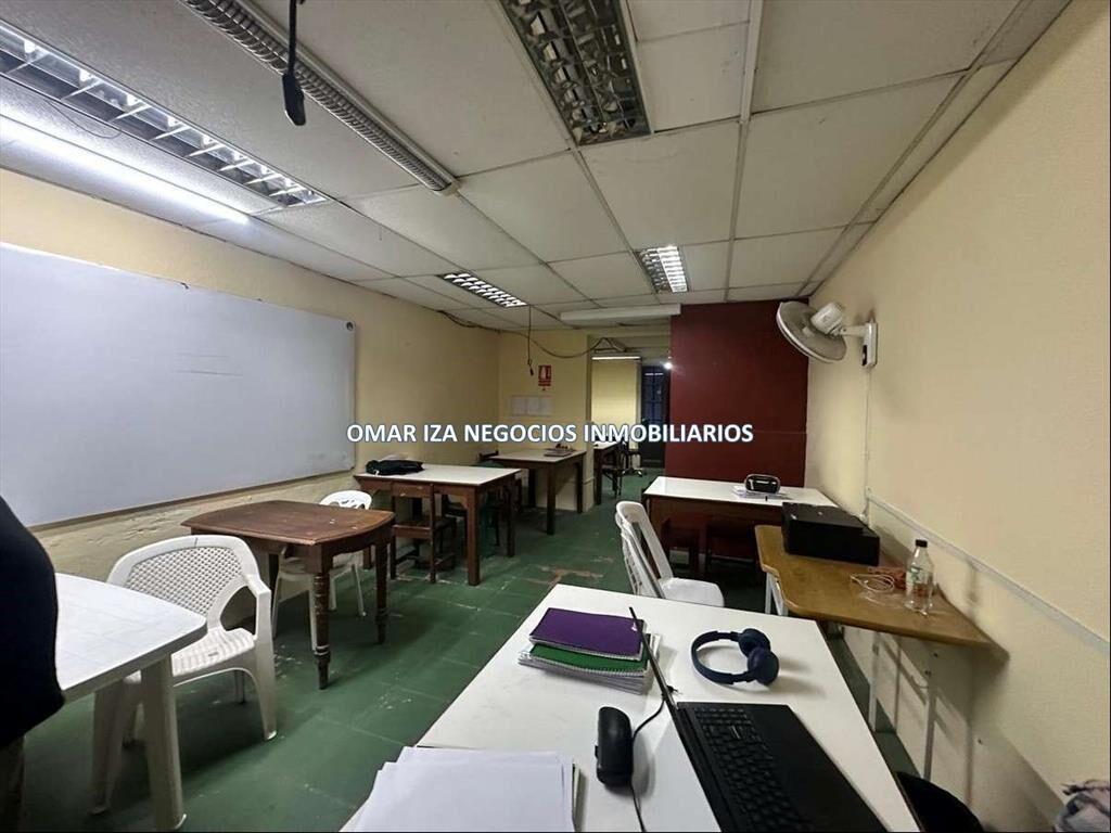 Venta casa sobre Br España, Parque Rodo - Con renta