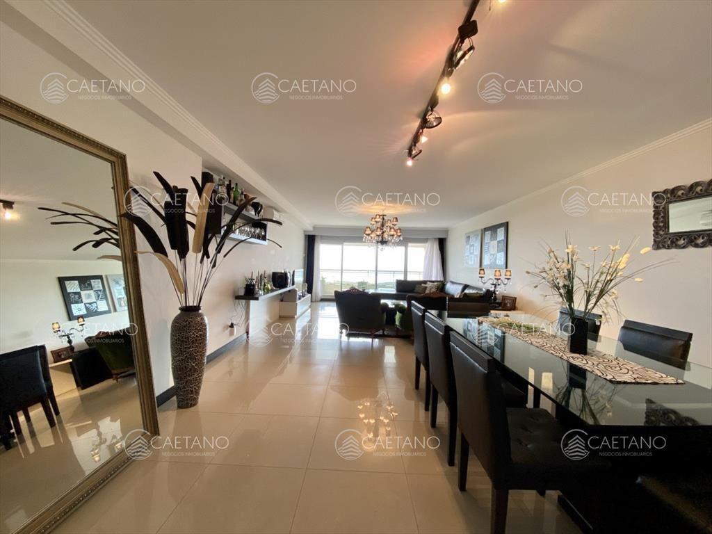 Alquiler anual y temporal apartamento 3 dormitorios playa b