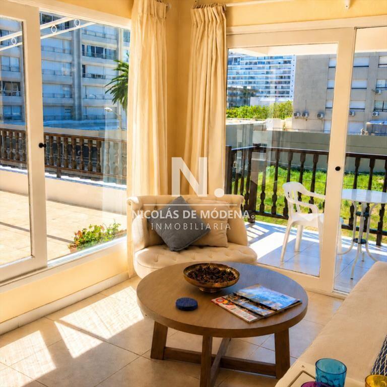 Apartamento en venta en Peninsula, Punta del Este