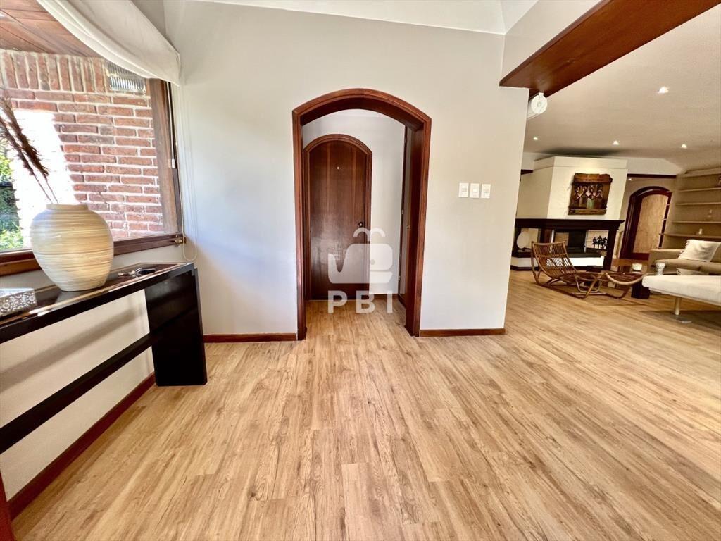 Venta de Casa 4 DORMITORIOS en Club del Lago golf, Punta Ba