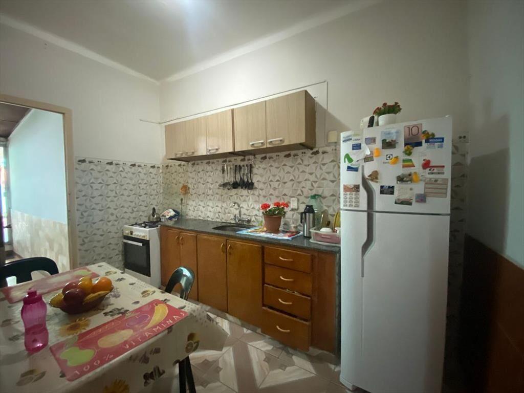 Casa en venta de 5 dormitorios mas monoambiente en Villa Es