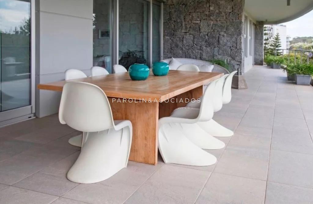 Apartamento en venta de 5 dormitorios en Grey del