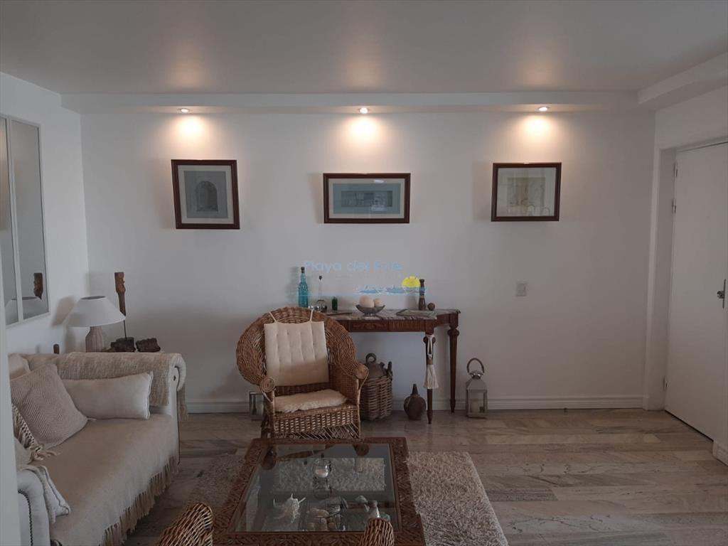 Departamento en Venta de 2 Dormitorios en Punta