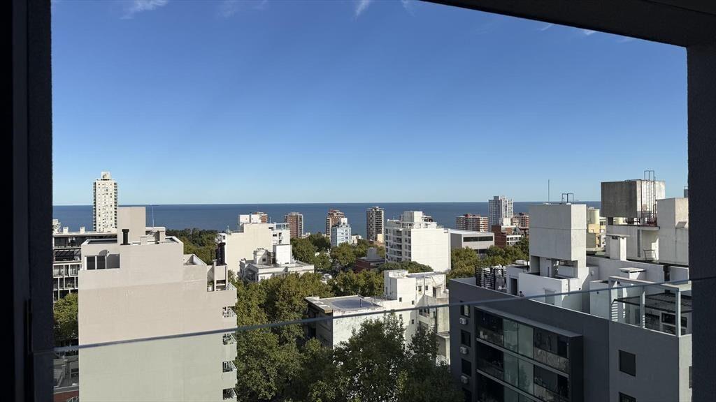 VENTA APARTAMENTO 1 DORMITORIO. EDIFICIO BRUSCO