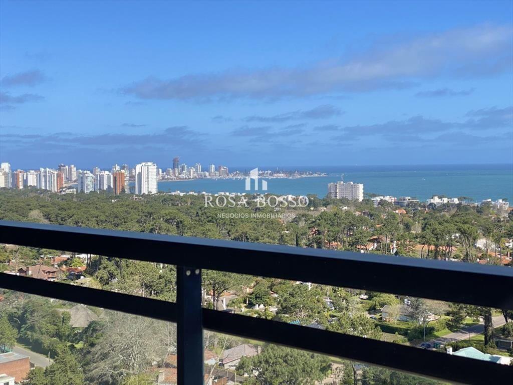 Apartamento en Alquiler 3 dormitorios, Roosevelt, Punta del