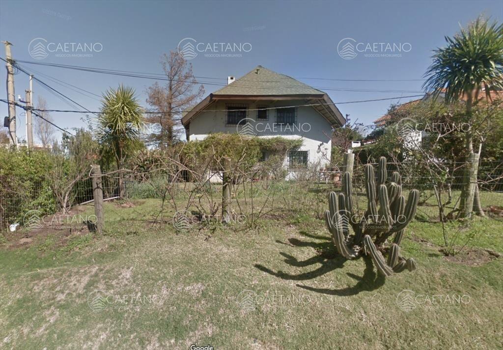 Casa a tres cuadras de la playa mansa, en la parada 25