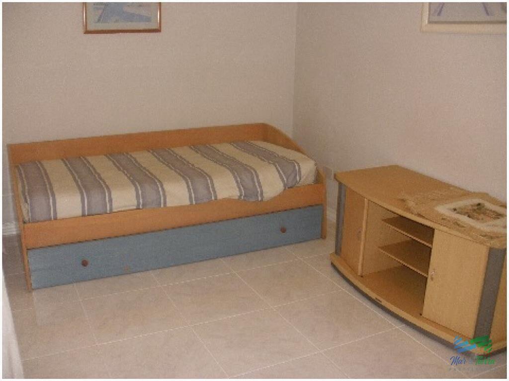Apartamento de 3 dormitorios con vista al mar del