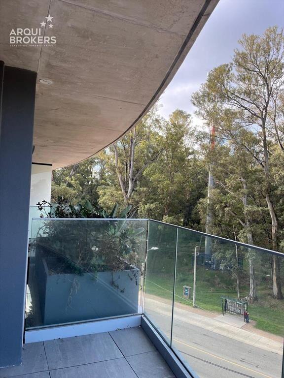 Apartamento de tres dormitorios en venta en Parque Roosevel