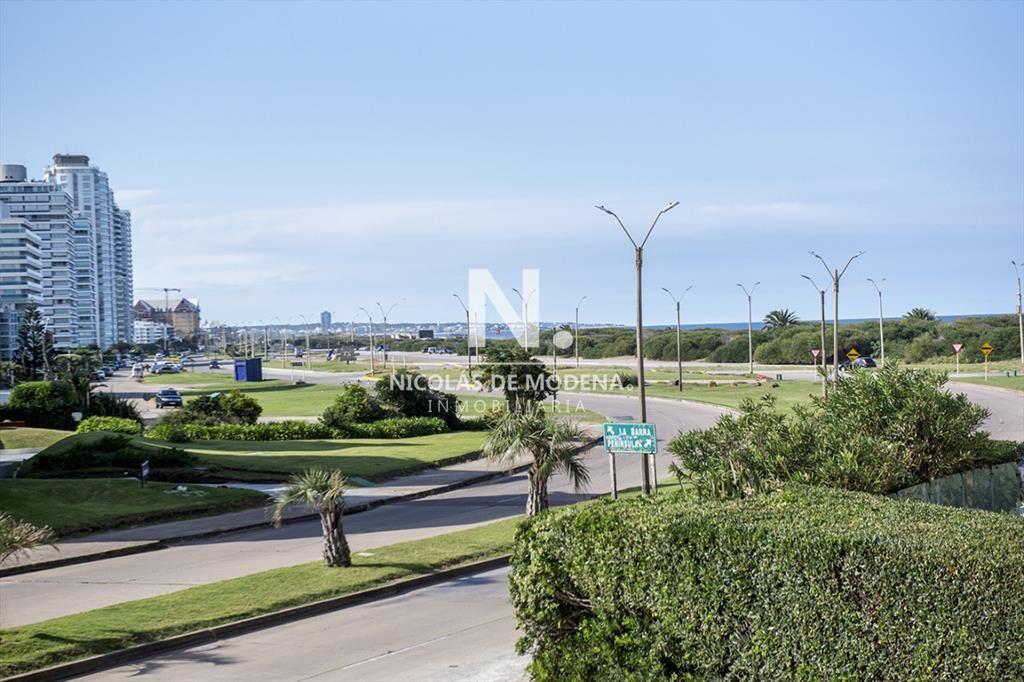 Vende departamento de 3 dormitorios en Ocean del