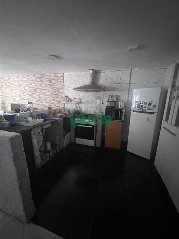 Venta Casa Con Terreno y 2 Apartamentos Colon