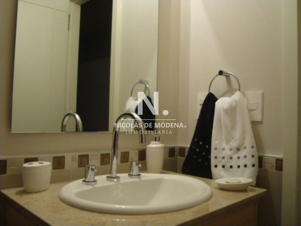 En venta apartamento de 3 dormitorios en  Punta