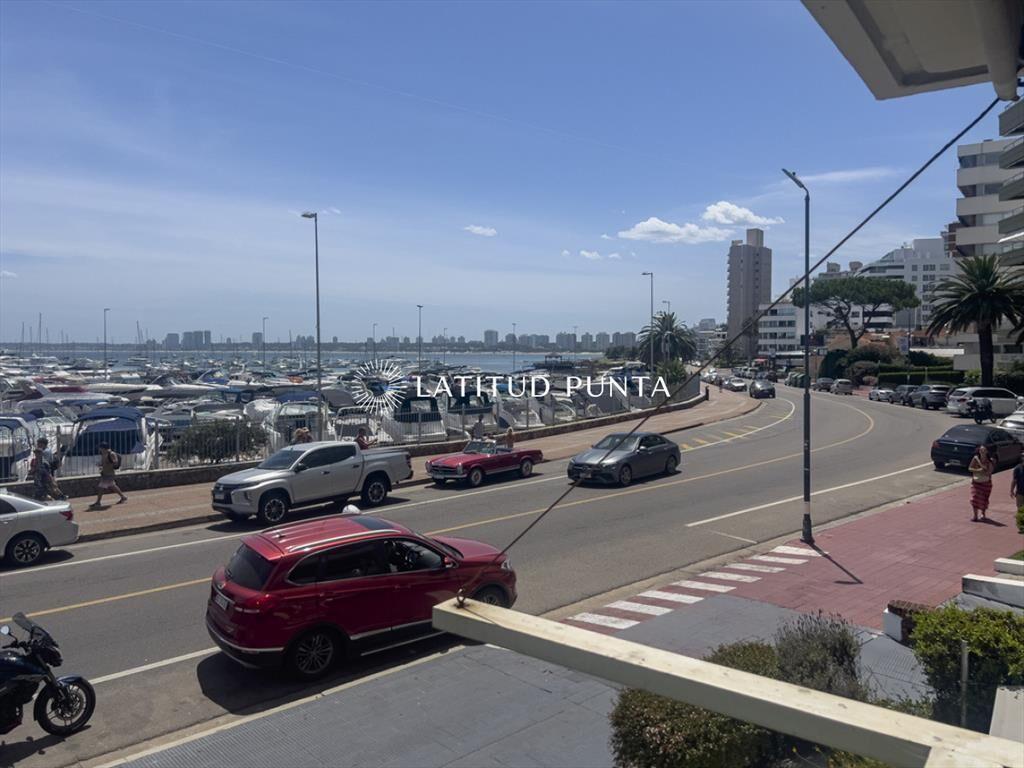 Puerto de Punta del Este, apartamento de 4 dormitorios