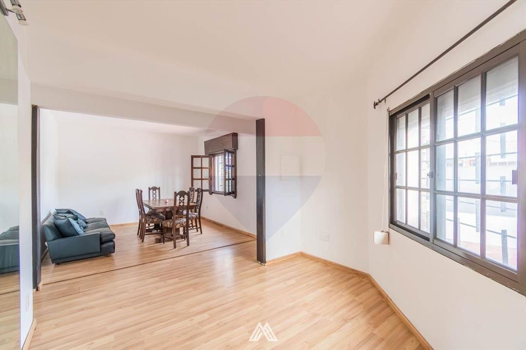 VENTA CASA 3 DORMITORIOS Y COCHERA EN BUCEO