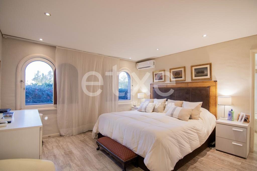 Casa en Venta en Lomas de la Tahona...