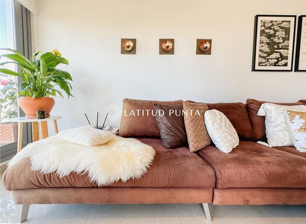 Apartamento en Brava, 2 dormitorios en suite más