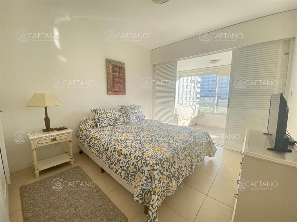 Venta Departamento - 1 Dormitorio y medio - Peninsula