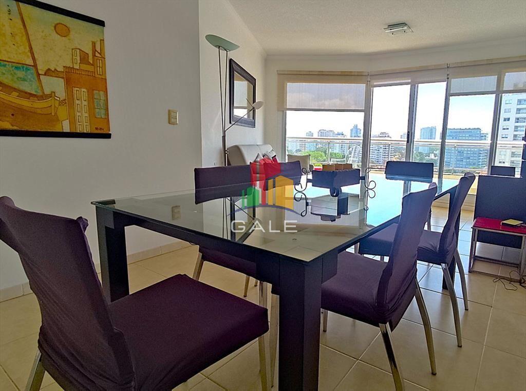 Excelente apartamento con vistas a playa brava!
