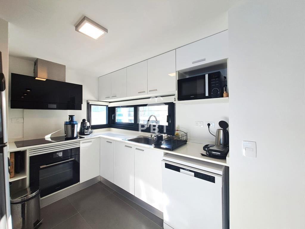 Venta de Apartamento 3 dormitorios, con vista al