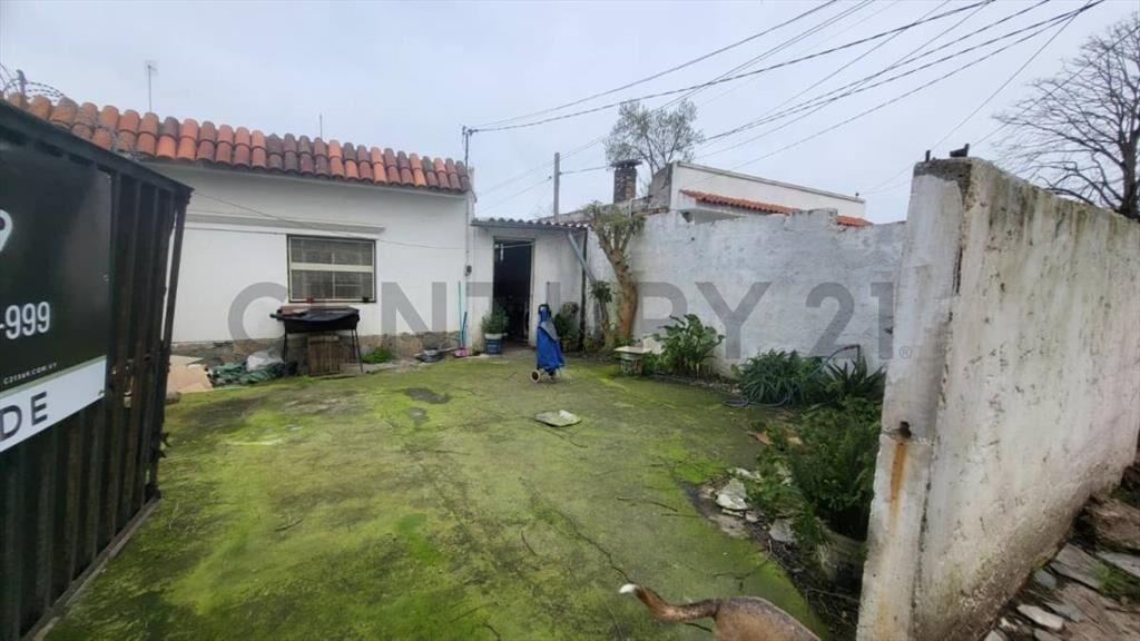 Venta 2 Casas mismoPadrón/Predio para otra/cochera/Sin Ga...