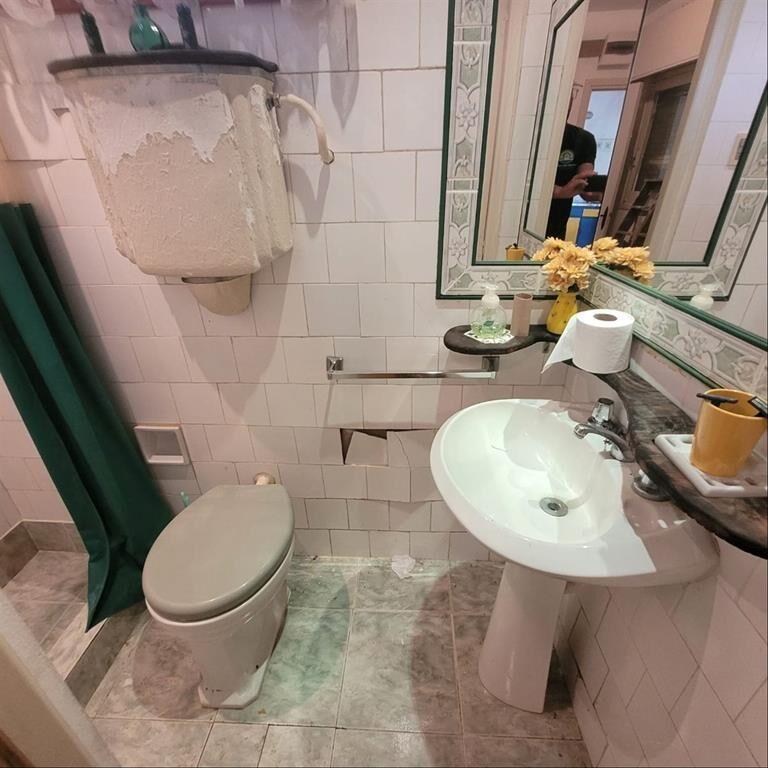 EN 2 PADRONES 4 dormitorios 3 baños Casa Venta La Floresta