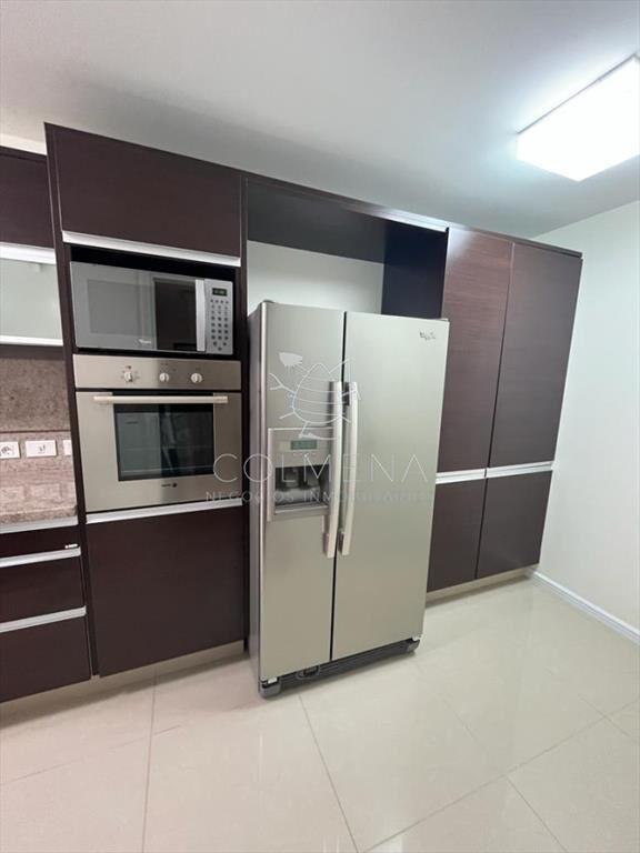 ALQUILER DE MODERNO APARTAMENTO DE 3 SUITES EN BRAVA