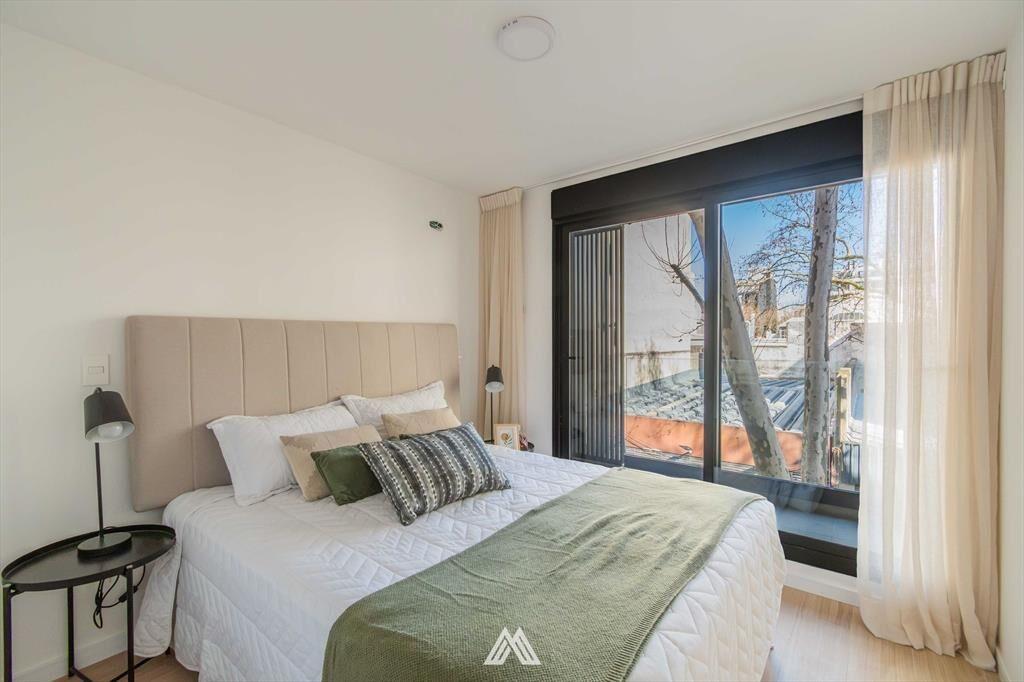 VENTA Apartamento CENTRO 1 dormitorio balcón POZO