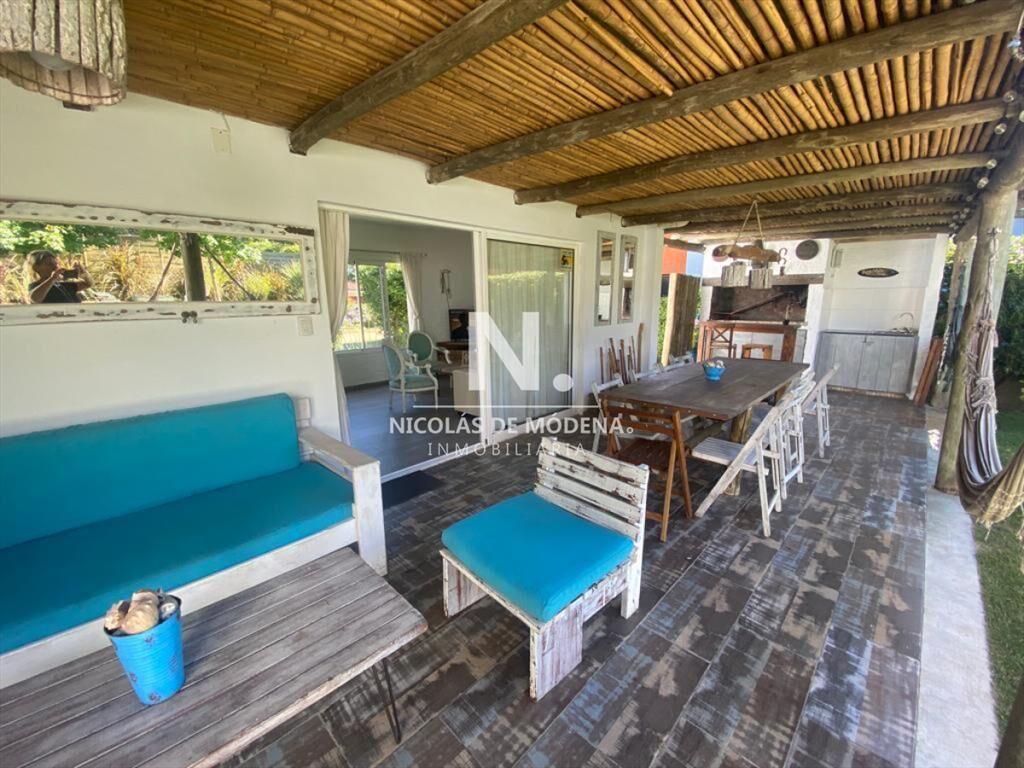 Chalet de 3 dormitorios en alquiler de temporada.