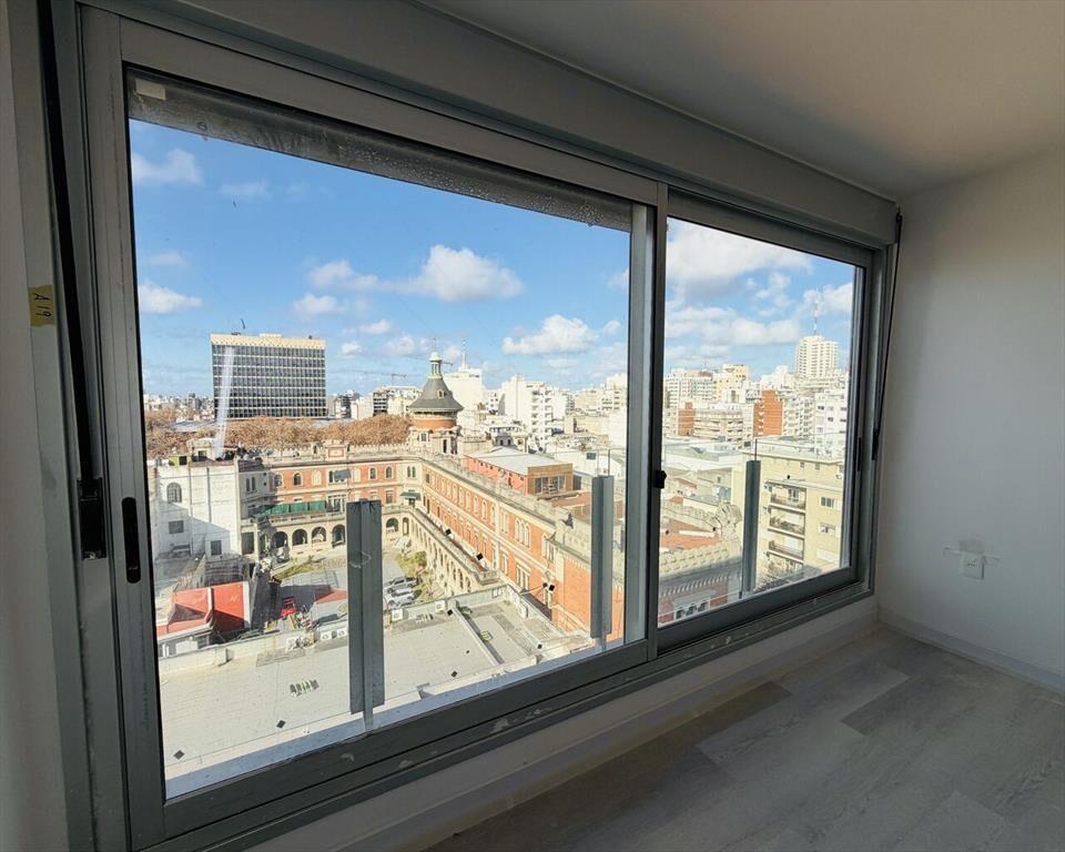 Venta apartamento 1 dormitorio al frente en Cordon a estren