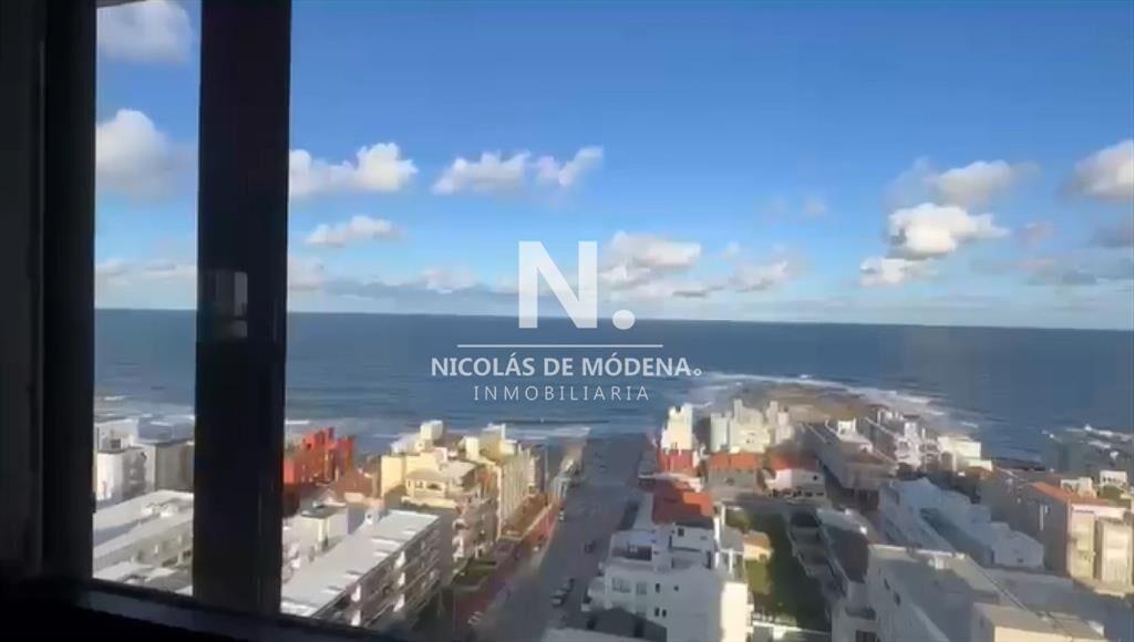 Apartamento en Peninsula, Punta del Este de 4 a