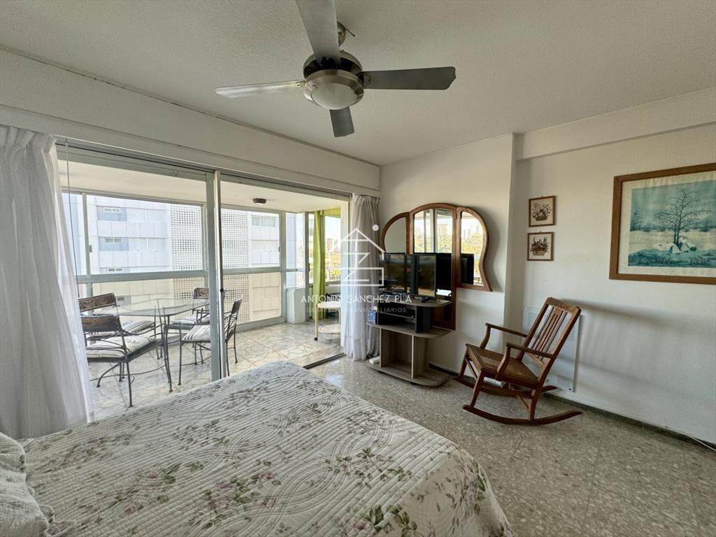 Venta apartamento 2 dormitorios mas dependencia