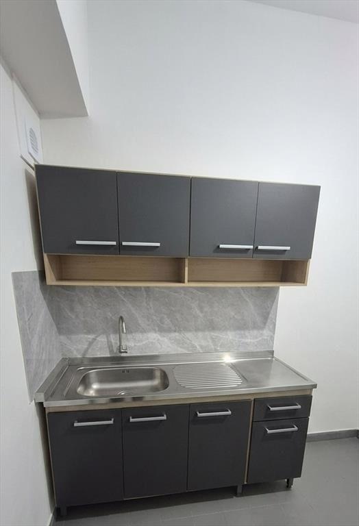 Alquiler de local comercial en el Centro Yi y 18