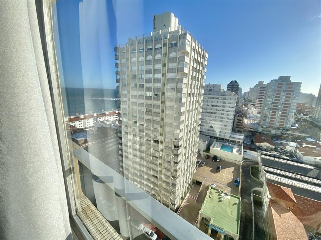 Alquiler temporal 1 dormitorio y medio 1 Baño en Santos Du