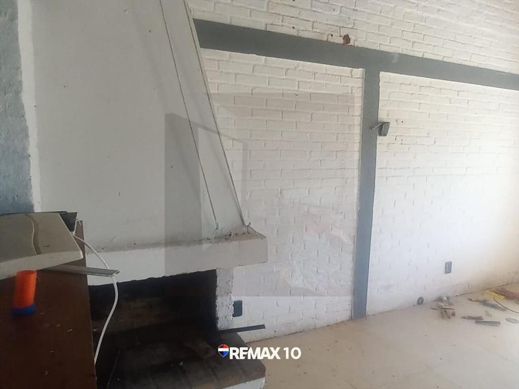 SE VENDE CASA EN 25 DE MAYO