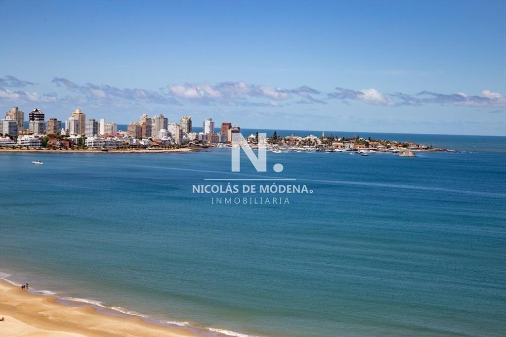 Hermoso Penthouse en piso 17