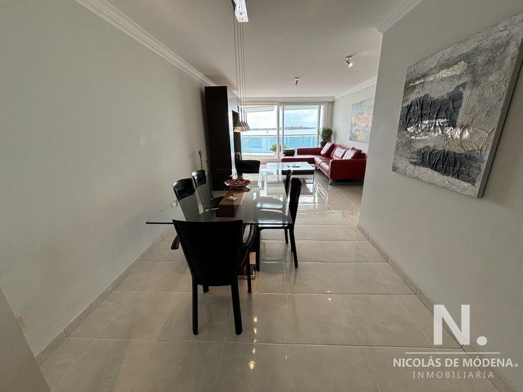 MILLENIUM TOWER PUNTA DEL ESTE, VENTA MANSA FRENTE AL MAR