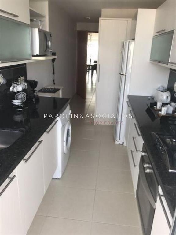 Apartamento en venta de 2 dormitorios en Season