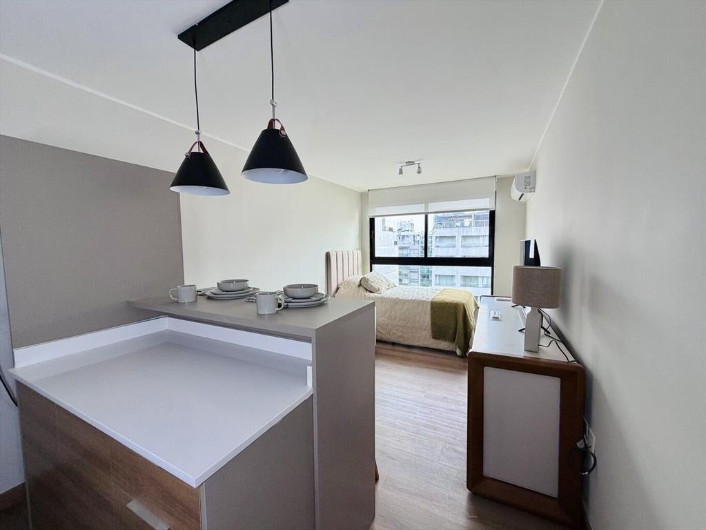 Apartamento en venta monoambiente amoblado en Pocitos