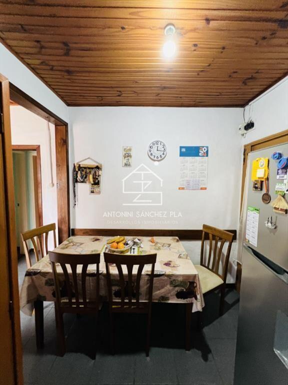 Casa en Venta a media cuadra Boulevard Artigas -