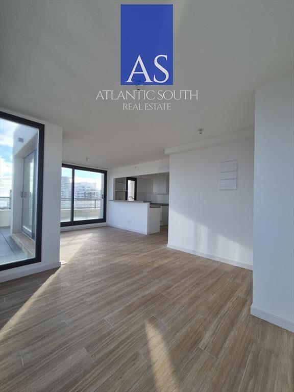 Apartamento de 2 dormitorios piso alto en Torre