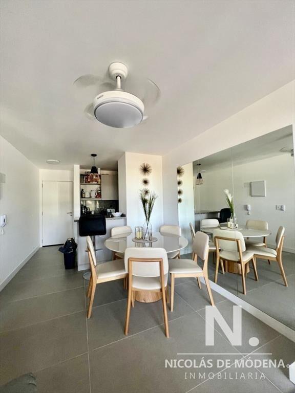 apartamento moderno de 1 dormit. y medio en view, Punta del