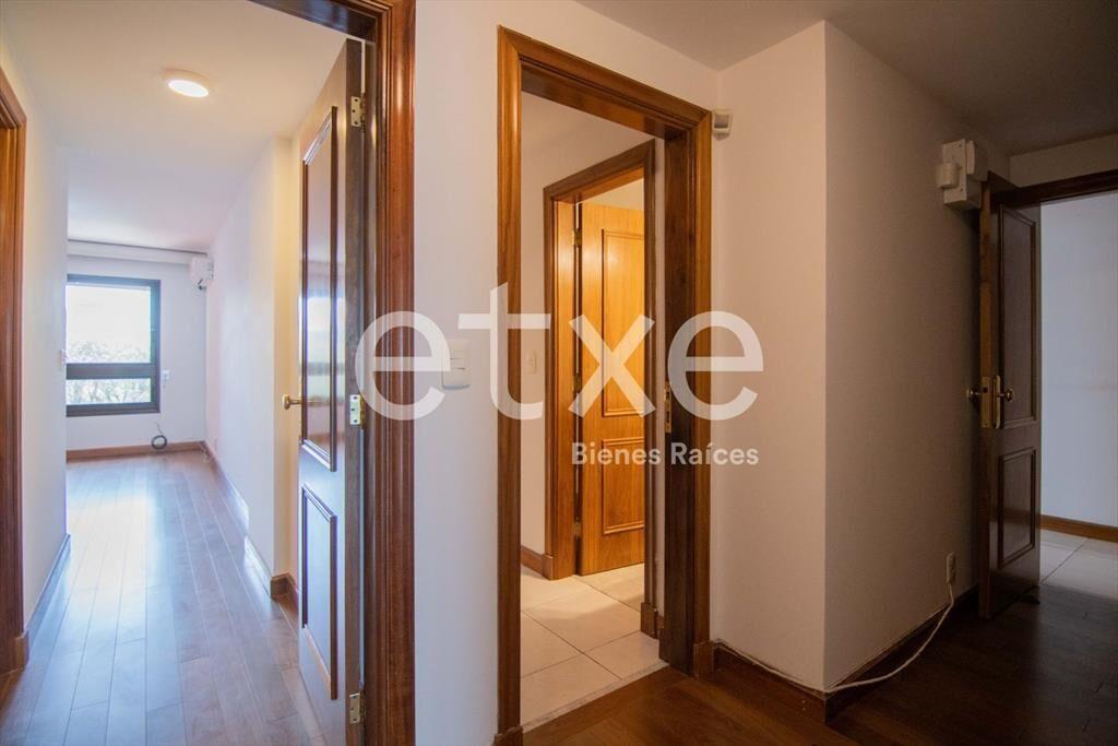 Apartamento en Alquiler en Edificio Olimpo Rambla Pocitos...