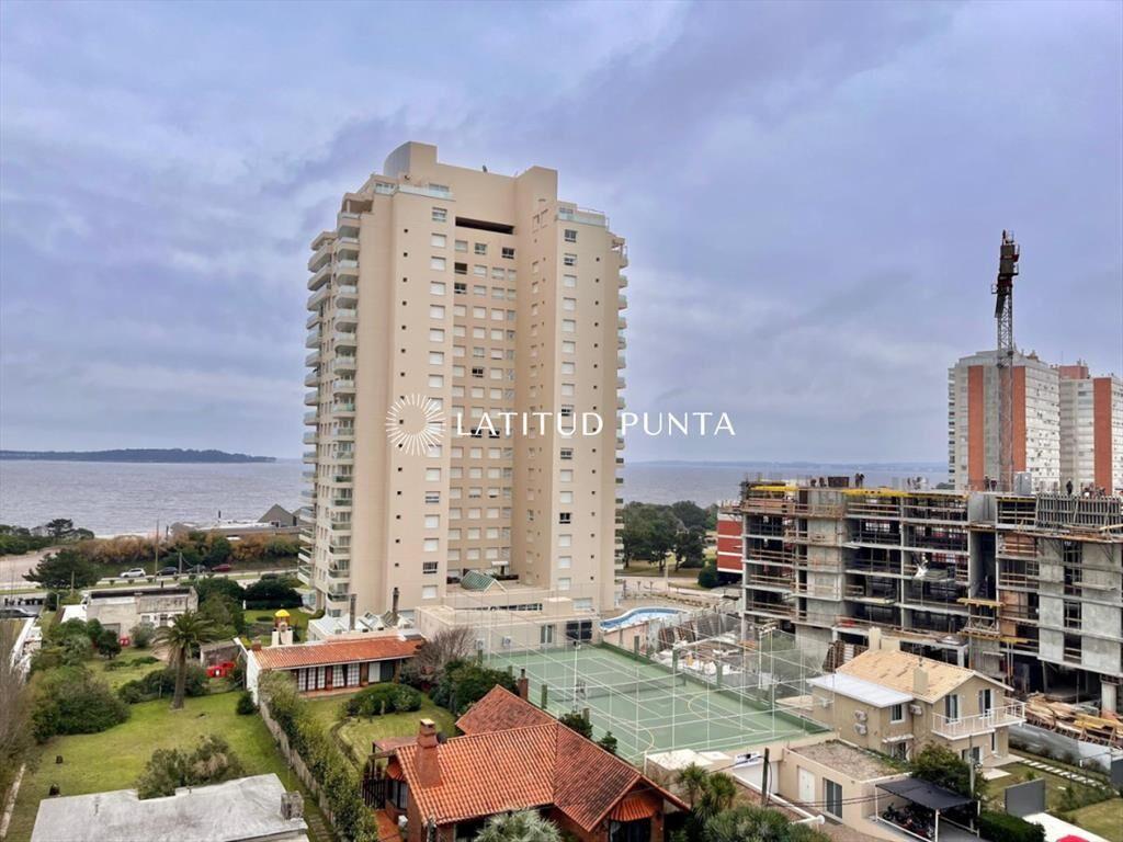 Apartamento 2 dormitorios con vista. Mansa
