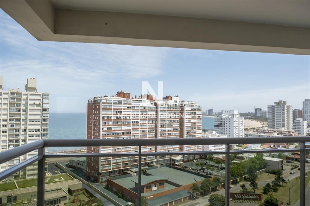 Apartamento de 2 dormitorios en Torre Imperiale ,