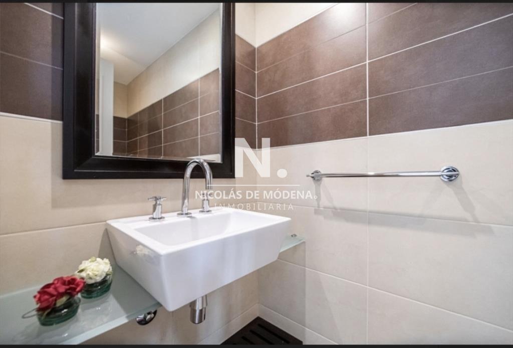 En venta apartamento de 3 dormitorios en Brava,