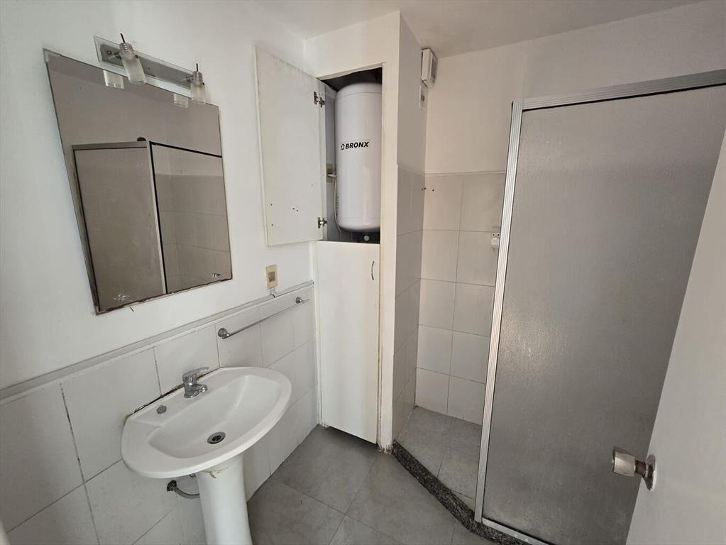 Próx. Agraciada, reciclaje, luminoso, amplio! Arrendado