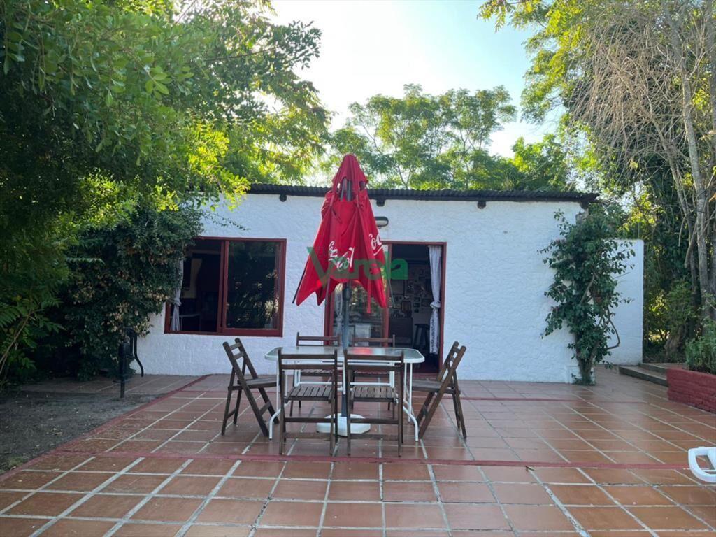 Casa de 3 dormitorios y 2 baños en La Floresta