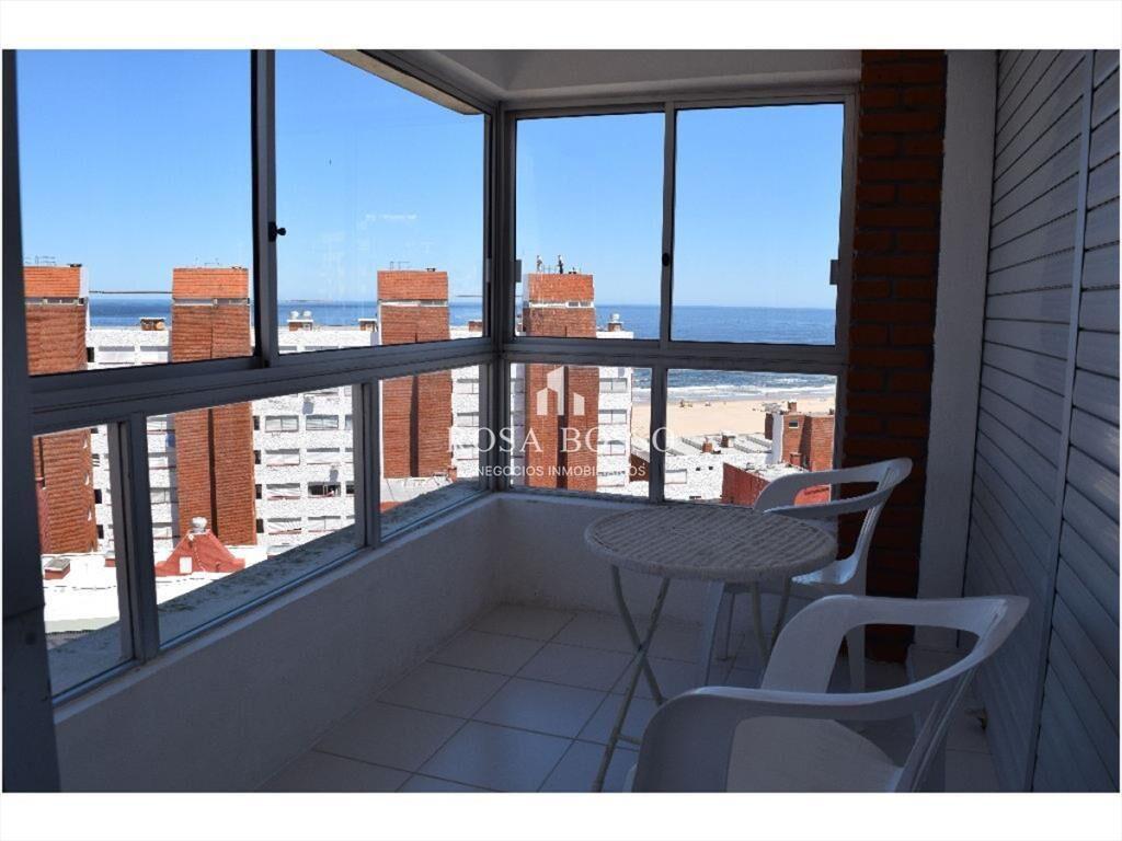 Apartamento en Brava, 1 dormitorios *