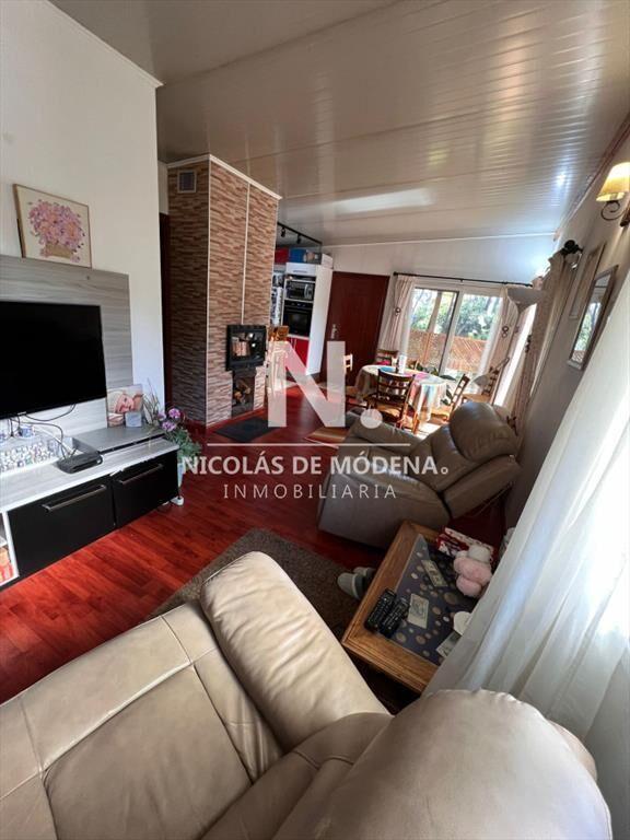 Casa en venta de 5 dormitorios con jardÃ­n  en