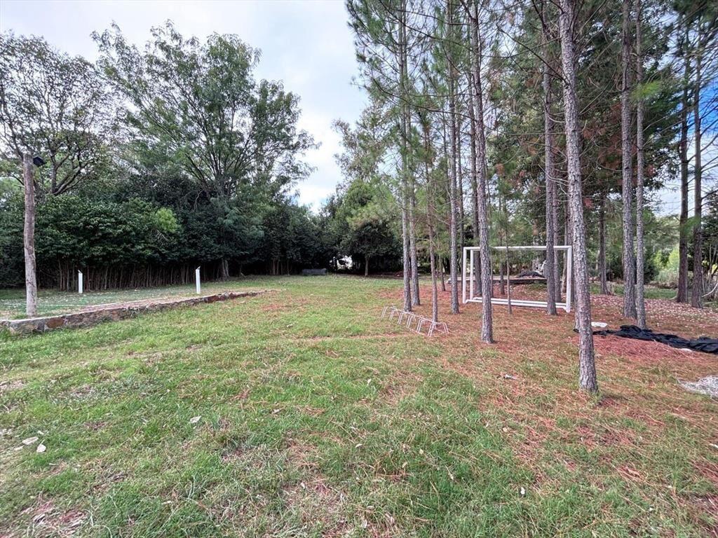 CANCHA DE FUTBOL CON GRAN TERRENO EN GUICHON