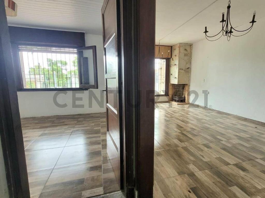 Venta/ CHALET 2 Dormitorios, Jardin, Fondo, Parrillero, B...
